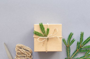 Köknar dallı çevre dostu hediye.