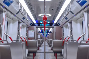 Guangzhou, Çin 1, 2021 Guangzhou Metro 18 hattı ekspres metro hattıdır. Çalışma hızı 160 km / saat (99 mph)).
