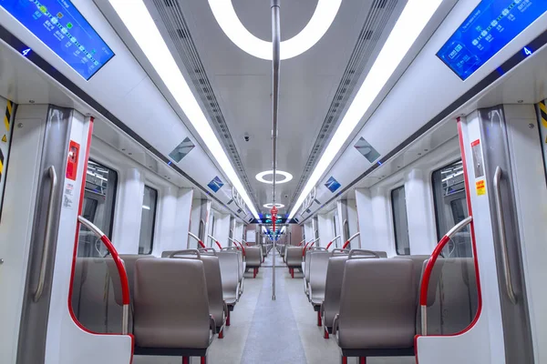 中国广州Oct 2021年广州地铁18号线 是一条快线 以160公里 99英里 的速度运行 — 图库照片