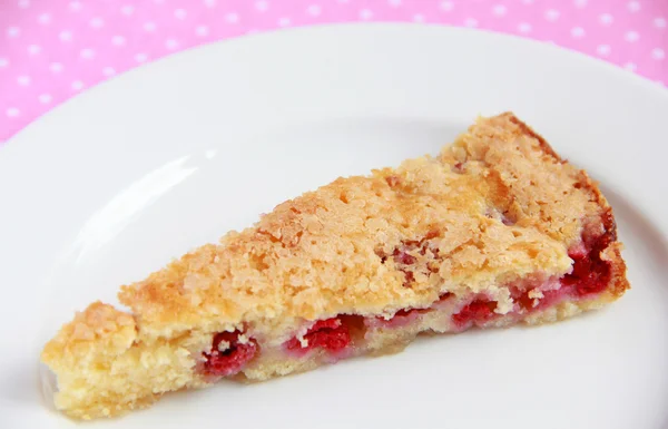 Himbeerkuchen im Sommer — Stockfoto