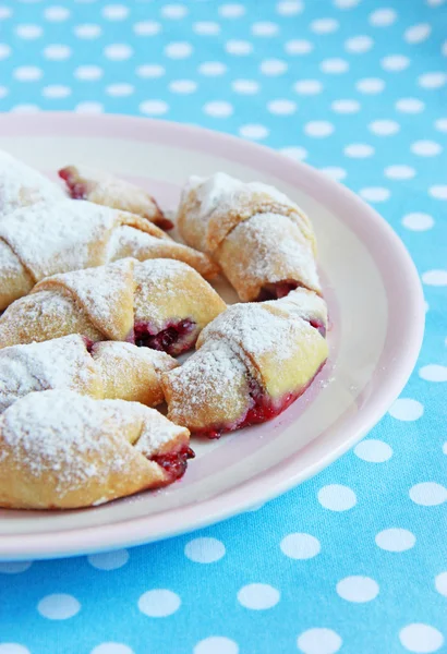 Bagels met blackberry jam- en banketindustrie suiker — Stockfoto