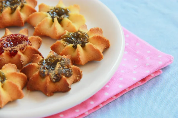 kurabie ile meyve reçeli