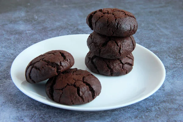 Hausgemachte Brownie Plätzchen Auf Dem Teller Schokoladen Crackkekse Auf Dem — Stockfoto