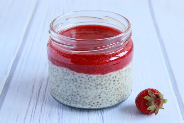 Vegan Chia Pudding Coconut Milk Strawberry Topping Healthy Vegan Breakfast — Stock Photo, Image