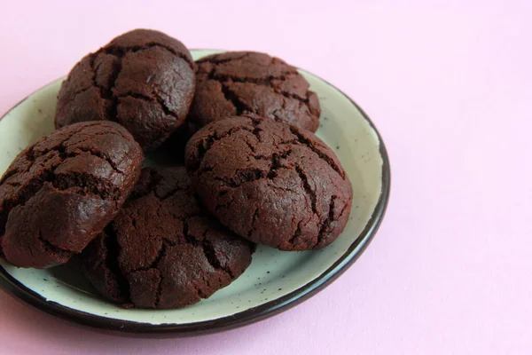 Homemade Brownie Cookies Plate Chocolate Crack Cookies Plate Sweet Cookies Стоковое Изображение