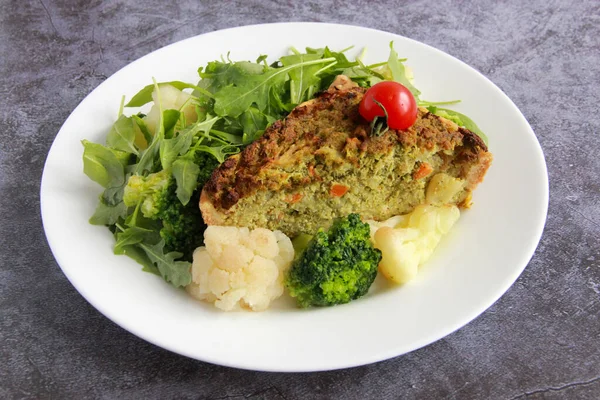 Vegan Quiche Different Vegetables Cauliflower Broccoli Bell Pepper Mushrooms Piece — Stock Fotó