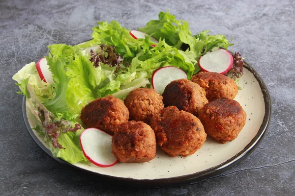 Carne Soia Vegană Farfurie Salată Legume Proaspete Masa Vegetariana Sanatoasa — Fotografie, imagine de stoc