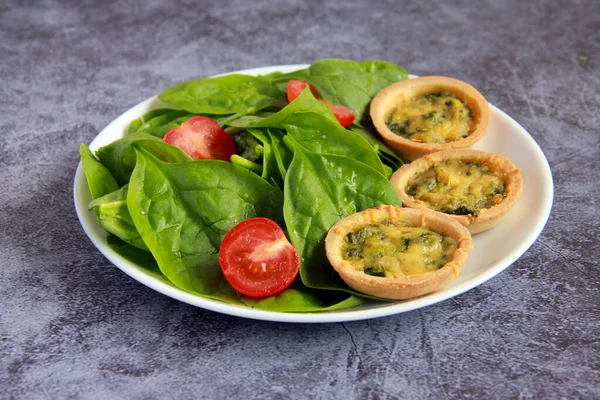 Fourchette Tartlets Filled Cheese Spinach White Plate Delicious Hot Appetizer — Photo