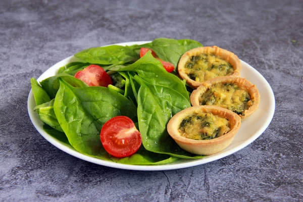 Fourchette Tartlets Filled Cheese Spinach White Plate Delicious Hot Appetizer — Photo