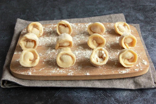 Ready Cook Dumplings Turkey Filling Raw Pelmeni Wooden Board Minced — Stok fotoğraf