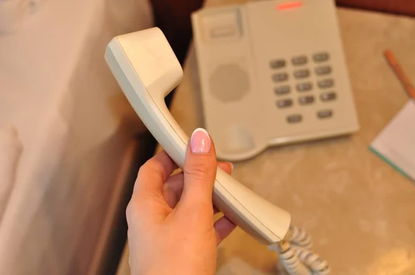 电话机上有酒店豪华号码 高质量的照片 — 图库照片