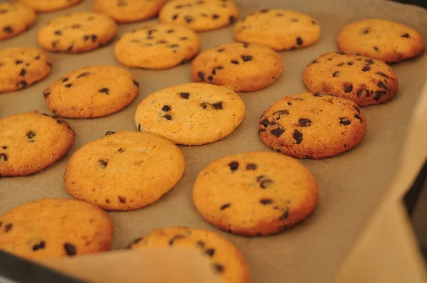 Galletas Crujientes Dulces Con Chocolate Negro Para Espacio Copia — Foto de Stock