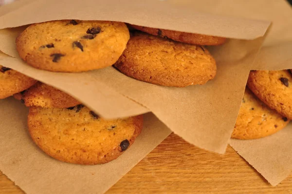 Biscoitos Crocantes Doces Com Chocolate Escuro Para Espaço Cópia Chá — Fotografia de Stock