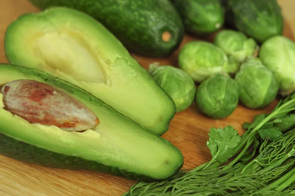 Groene Vitaminegroenten Voor Caloriearme Salade Hoge Kwaliteit Foto — Stockfoto