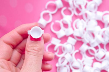 Kirpik Uzantı Yüzük Tutucu Kirpikçiler için parmak üzerine yapıştırıcı