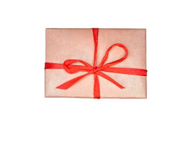 Noel için kırmızı çizgili hediye kutusu, beyaz arka planda yeni yıl hediyeleri. Yüksek kalite fotoğraf