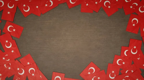 Ahşap Masaya Dizilmiş Türkiye Nin Kağıt Bayraklarından Yapılmış Çerçeve Ulusal — Stok fotoğraf