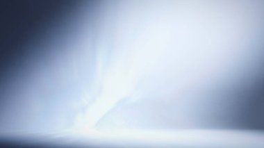 Stüdyo arkaplanı parlak ışık ve yansıyan ışık dağılım efektiyle donatılmıştır. 3B görüntüleme