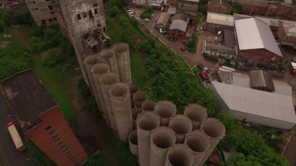 곡물을 위한 버려진 저장 용기. 하리코프 — 비디오