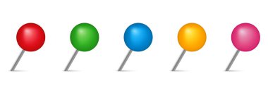 Şırıngalı çember raptiye takımı. Bildirim Kurulu için Plastik Pushpin ve Duvara Kağıt Ekle. Beyaz Arkaplan Ofisi raptiyeleri. İzole Vektör İllüstrasyonu