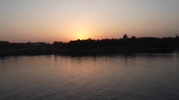 Crepuscolo Sul Nilo Sole Era Nascosto Dietro Gli Alberi Cielo — Video Stock