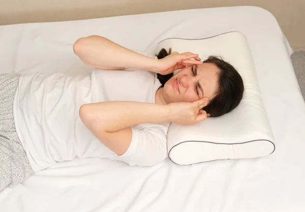 Woman Woke Headache Morning Migraine Improperly Selected Pillow — Stock Photo, Image