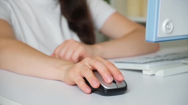 Woman Has Sore Wrist Working Computer Tunnel Syndrome — Αρχείο Βίντεο