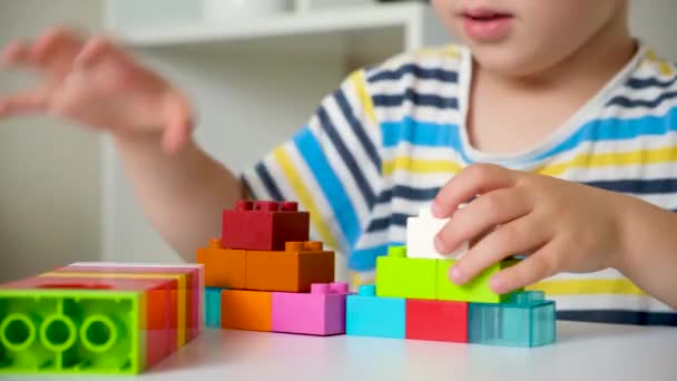 Boy Years Old Plays Constructor Builds Multi Colored Cubes — 비디오