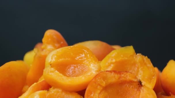 Lot Ripe Juicy Apricots Motion Spin Circle Peeled Apricots Pits — Wideo stockowe