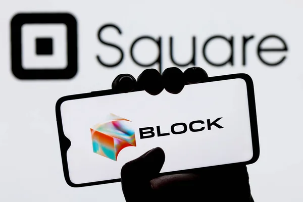 Kazan Russia Dec 2021 Square Inc Changes Name Block Smartphone — Stock Photo, Image