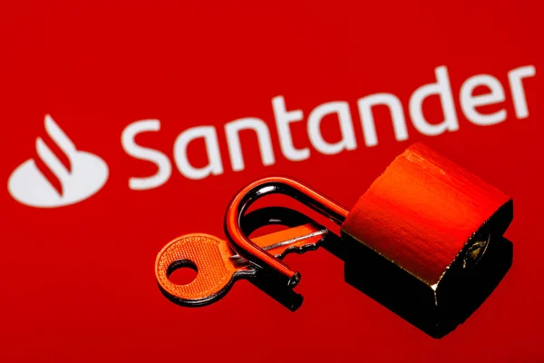 Kazan Rusya Şubat 2022 Santander Bankasının Arka Planındaki Açık Güvenlik — Stok fotoğraf