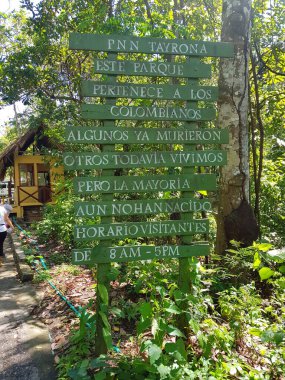 Kolombiya 'daki Tayrona Ulusal Parkı' na hoş geldiniz.