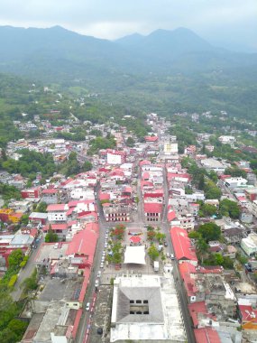 San Luis Potosi 'deki Xilitla' nın merkezinin havadan görünüşü.