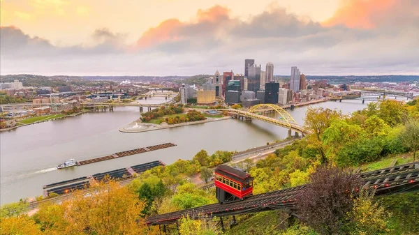 Pittsburgh Ciudad Skyline Centro Ciudad Paisaje Estados Unidos — Foto de Stock