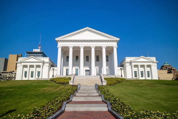 Edificio Capital Del Estado Richmond Virginia Con Cielo Azul — Foto de Stock