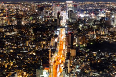 Japonya 'da gece Tokyo Shuto Otoyolu