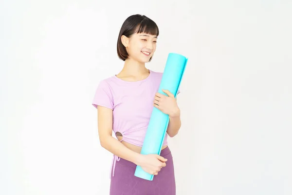 Asiatische Junge Frau Mit Yogamatte Haus — Stockfoto