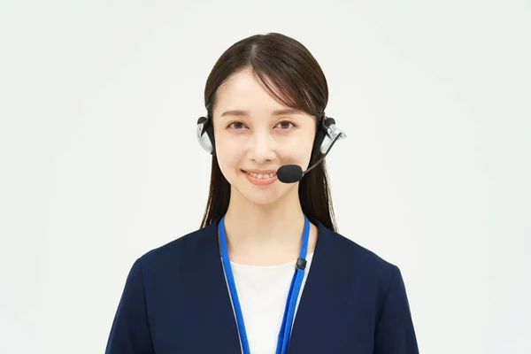 Aziatische Vrouw Een Pak Dragen Een Headset — Stockfoto