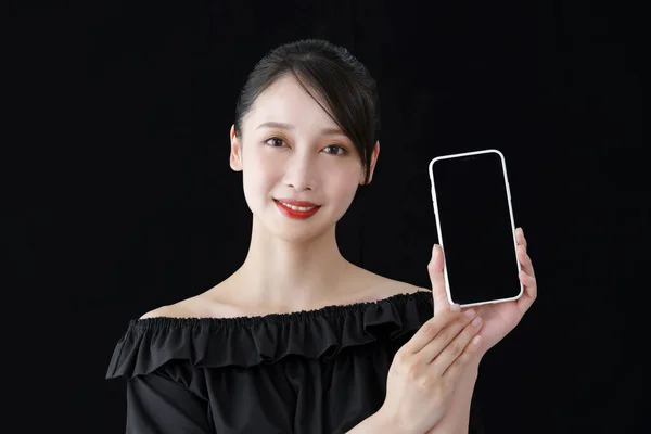 Young Woman Smartphone Black Background — Stock Photo, Image