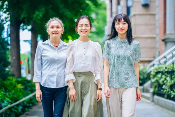Asian Three Women Different Generations — Stok fotoğraf