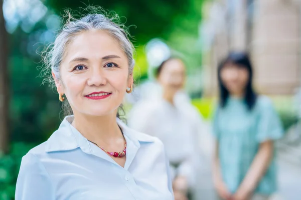 Asian Gray Haired Woman Portrait Outdoors — Stockfoto