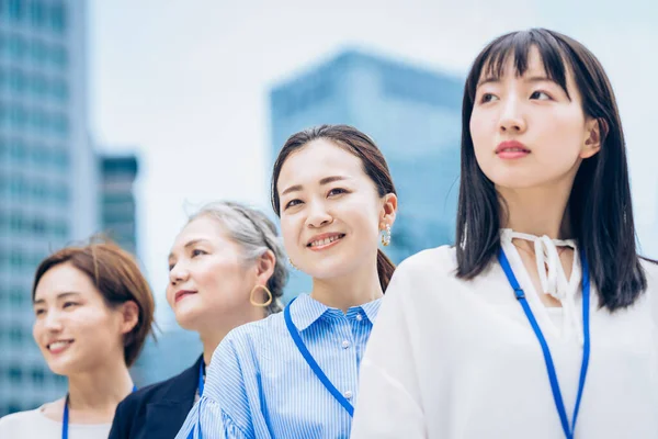 Asian Business Women Lined Outdoors — Stok fotoğraf