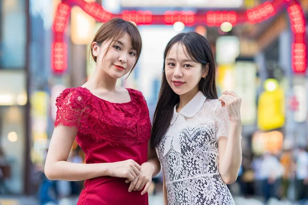 Two Young Women Posing Downtown — Photo