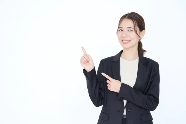 Asiatisk Affärskvinna Gör Hand Underteckna — Stockfoto