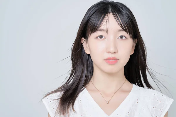 Retrato Mujer Joven Asiática Fondo Blanco —  Fotos de Stock
