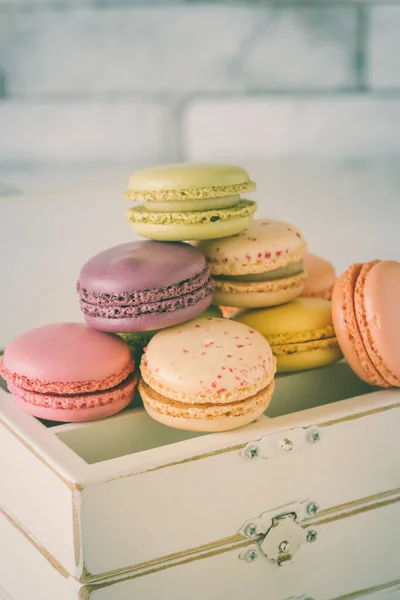 Pastel Colored French Macarons Wooden Vintage Box Vertical — Stock Photo, Image