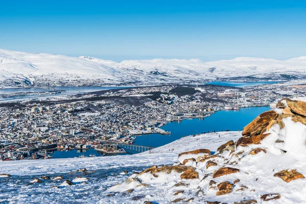 Вид Місто Тромс Норвегії Вершини Сторштайнен Гірський Виступ Близько 420 — стокове фото