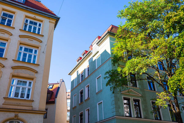 Exclusive houses in Munich, apartments, residential buildings, condominiums