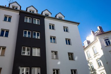 Münih 'teki özel evler, apartmanlar, konut binaları, apartmanlar
