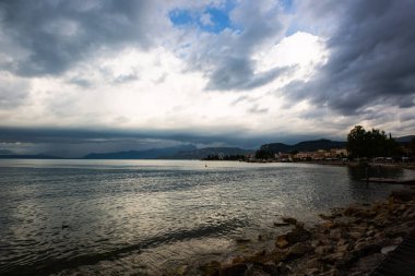 Garda Gölü 'nde kötü hava, Garda Gölü' nde fırtına.